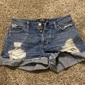 High rise “Mom” shorts